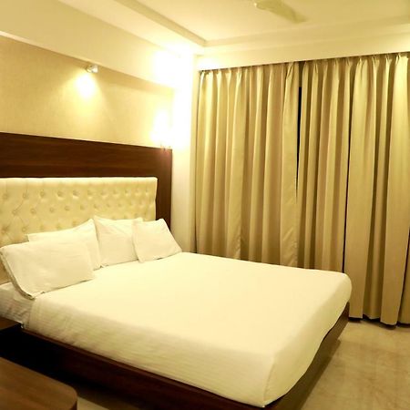 Hotel Lords, Fort Мумбаї Екстер'єр фото