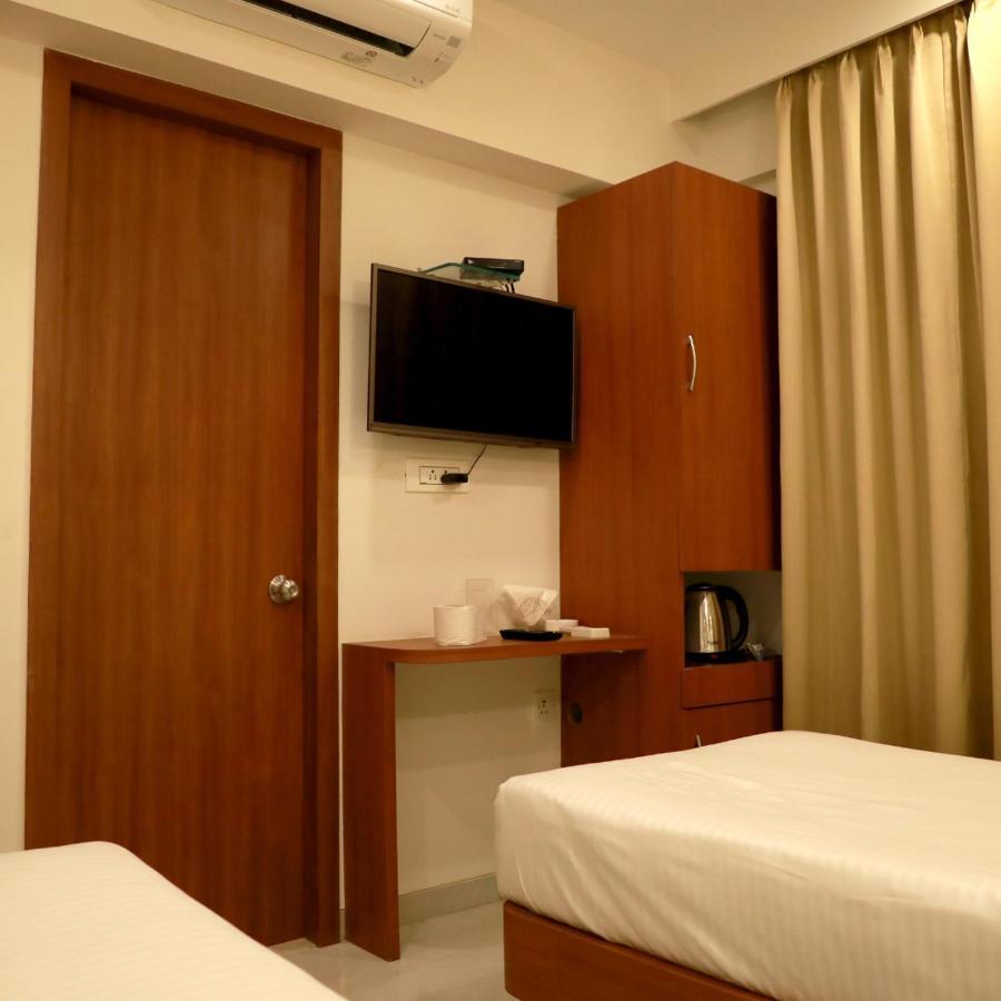Hotel Lords, Fort Мумбаї Екстер'єр фото