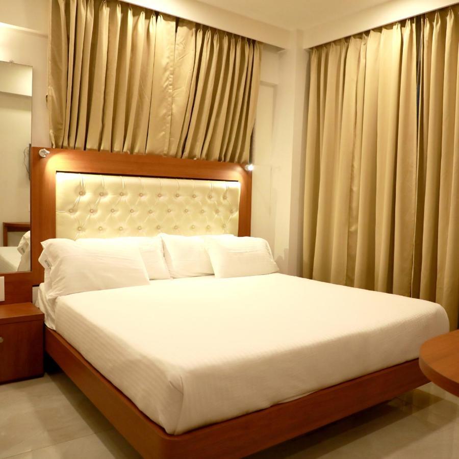 Hotel Lords, Fort Мумбаї Екстер'єр фото
