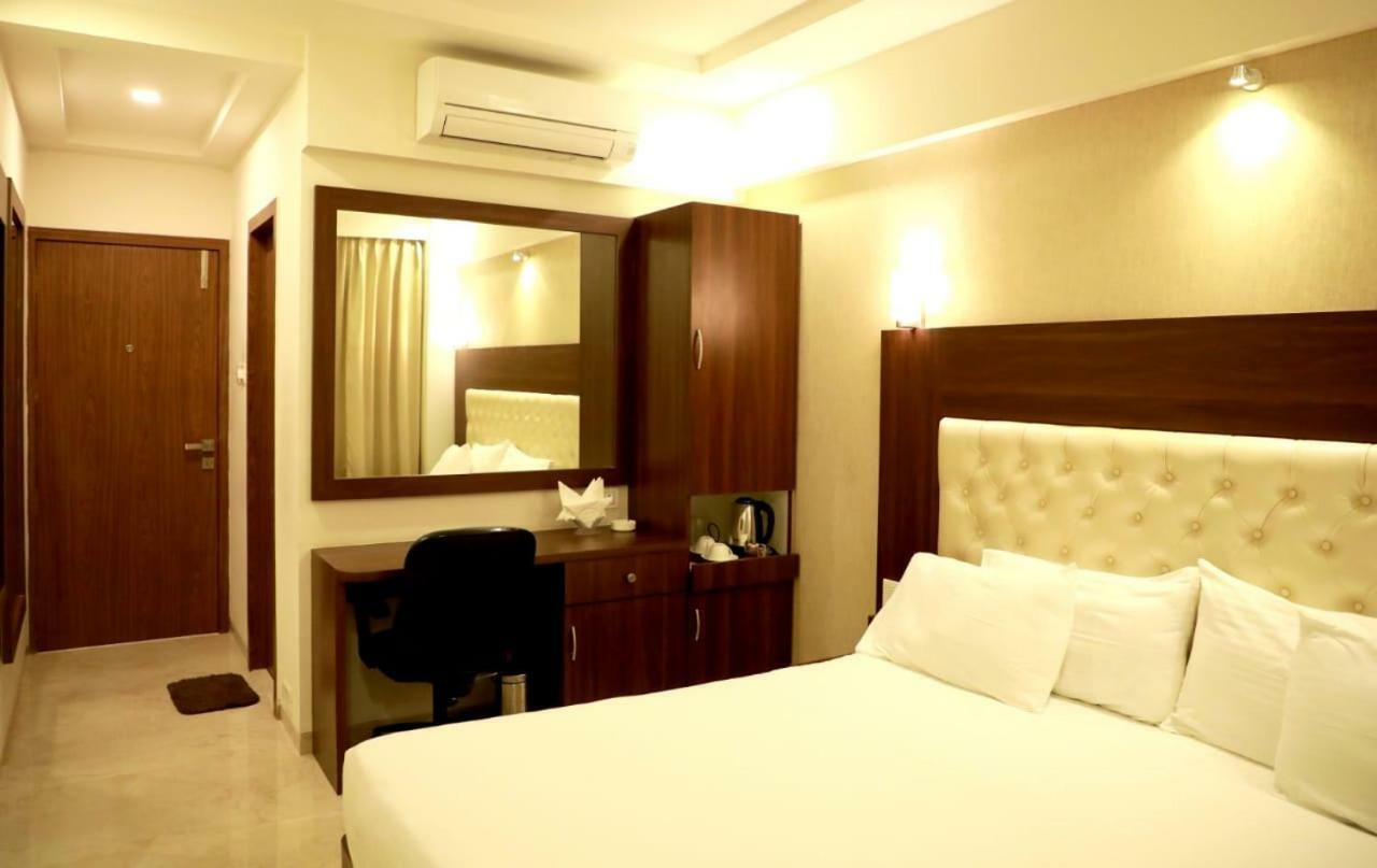 Hotel Lords, Fort Мумбаї Екстер'єр фото