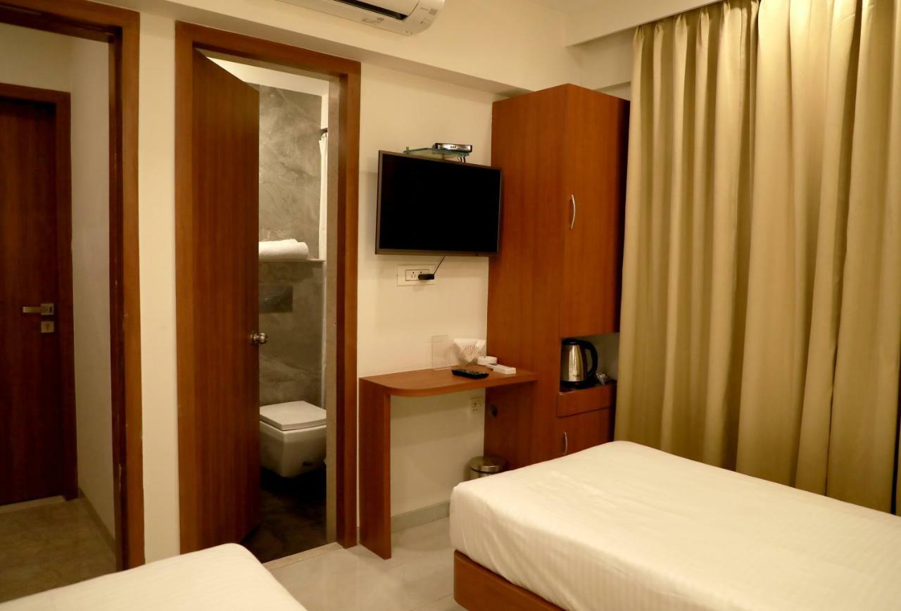 Hotel Lords, Fort Мумбаї Екстер'єр фото