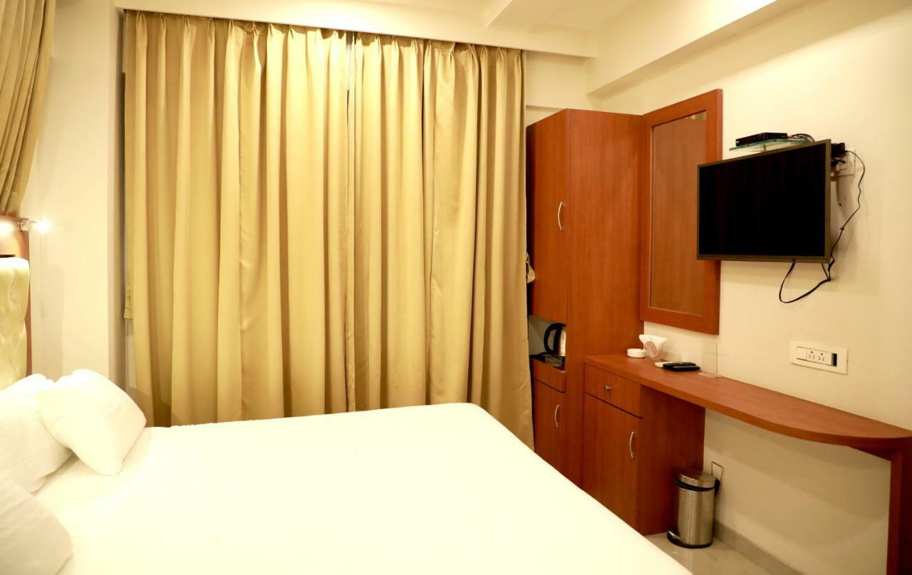 Hotel Lords, Fort Мумбаї Екстер'єр фото